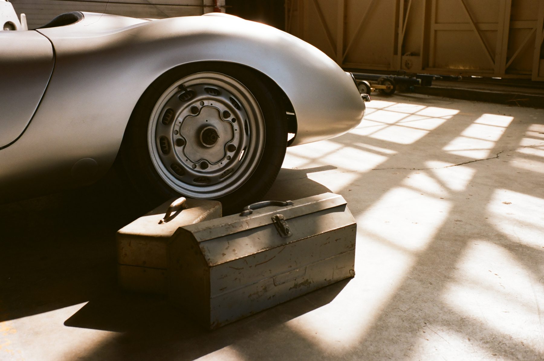 Behind the scenes photograph 95