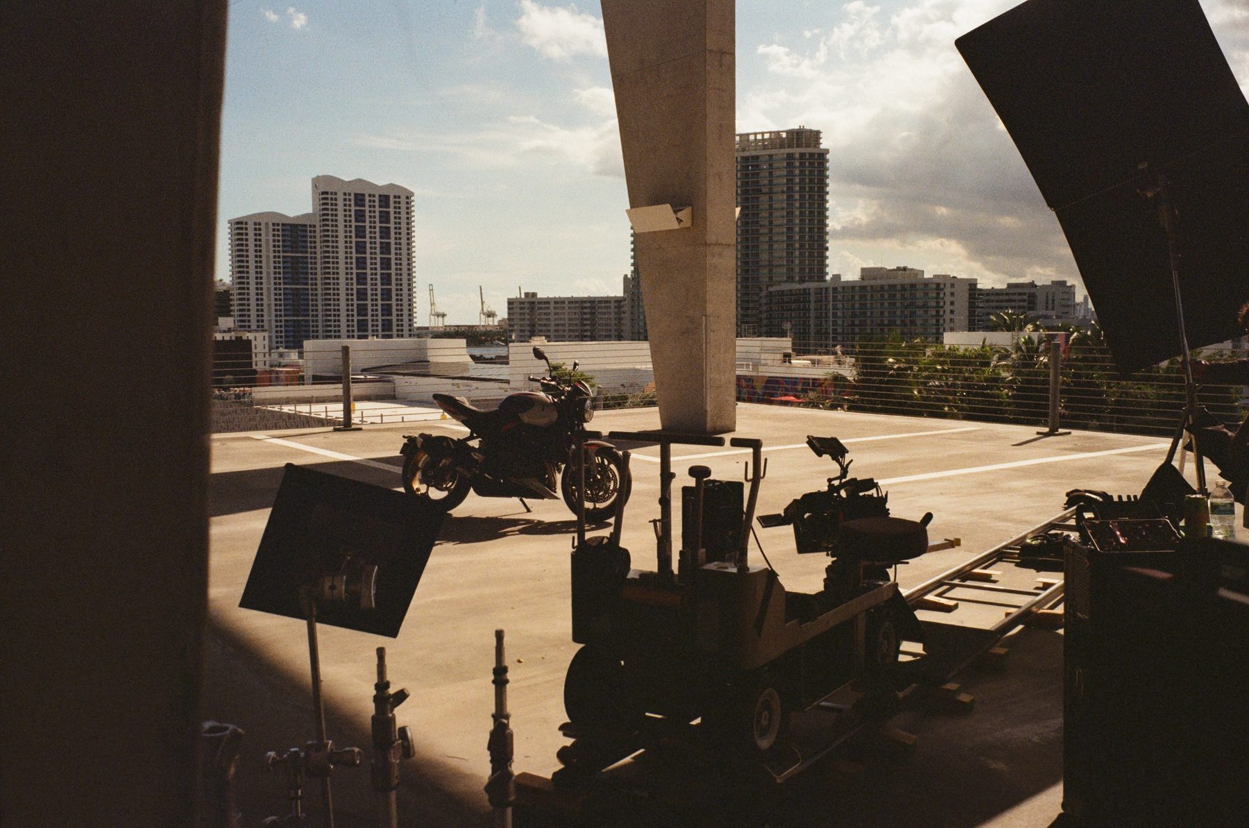 Behind the scenes photograph 24